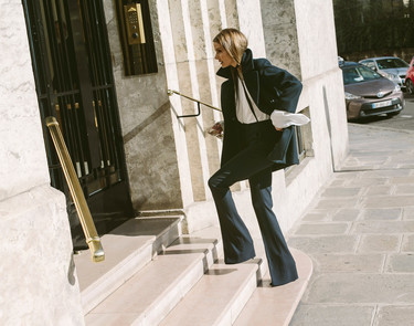 Olivia Palermo nos da las claves para vestir de manera elegante y sencilla para ir al trabajo  
