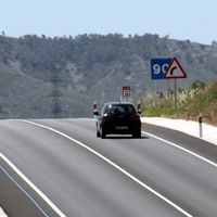 Las constructoras vuelven a pedir peajes para las autovías. Ir de Madrid a Barcelona costaría más de 55 euros