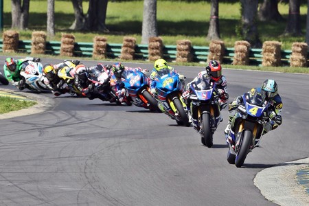 Toni Elías sobrevive al "biscotto" americano en Virginia y mantiene el liderato de MotoAmerica