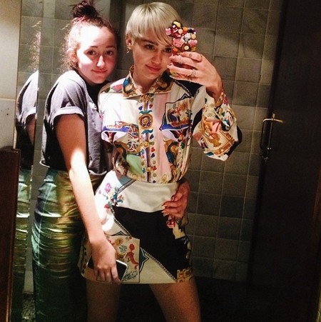 Los "consejos" de Miley Cyrus no cuentan si hablamos de su hermana pequeña