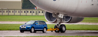 A vez em que um Volkswagen Touareg rebocou um avião de 500 lugares e 155 toneladas 