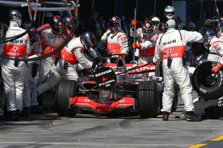 La FIA confirma que está estudiando que vuelvan los repostajes en la Fórmula 1 a partir de 2021