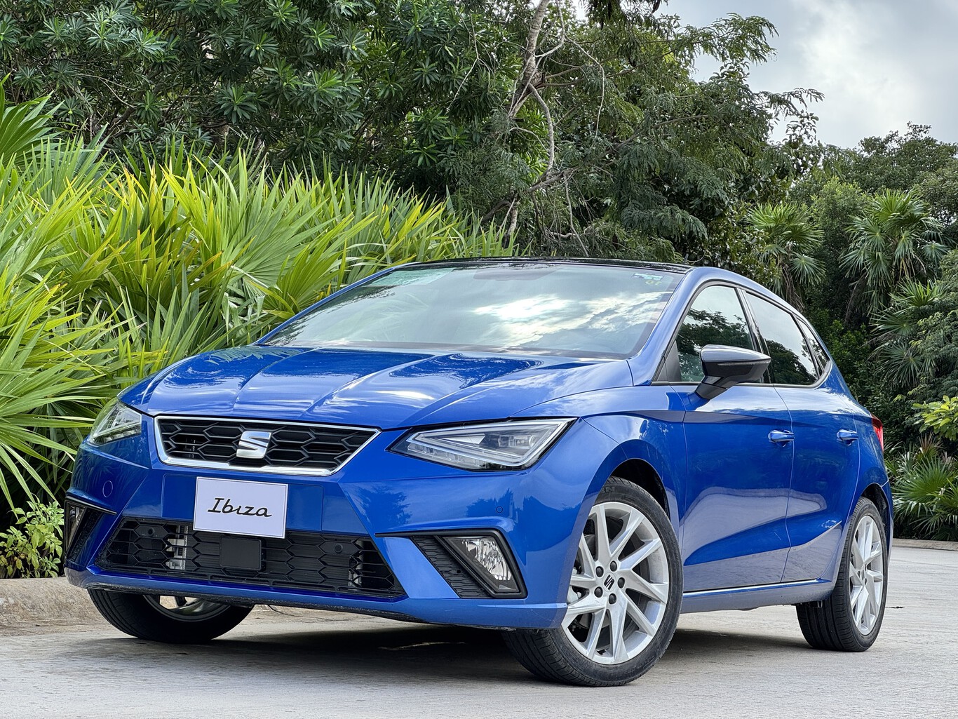 Manejamos el SEAT Ibiza FR 1.5 TSI 2025 en México: más carácter para el ícono español