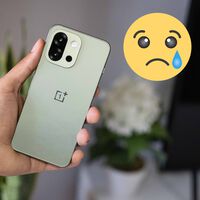 El OnePlus 13s es la definición perfecta de móvil compacto y con buena batería. Su gran problema es otro