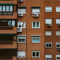 Había colocado su aire acondicionado en la fachada. Hacer que funcione sin quejas le ha costado 5 años de juicis