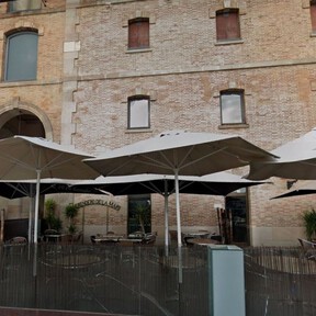 Cierra uno de los restaurantes históricos del Port Vell tras 32 años: pagaba 53.000 euros al mes de alquiler 