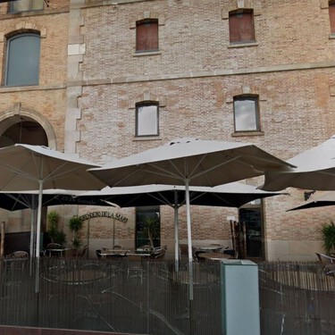 Cierra uno de los restaurantes históricos del Port Vell tras 32 años: pagaba 53.000 euros al mes de alquiler 