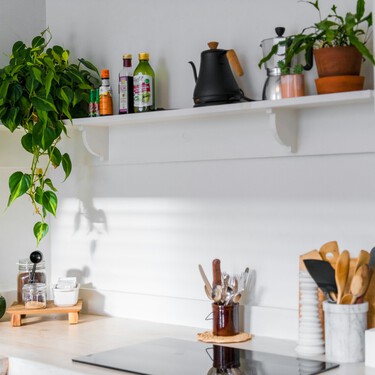 Ikea tiene la solución para ordenar la encimera que además de barata es muy funcional e incluso decora