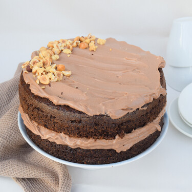 Tarta de chocolate y Nutella, la receta definitiva para los cumpleaños que te llevan a la infancia y gustan a grandes y pequeños 