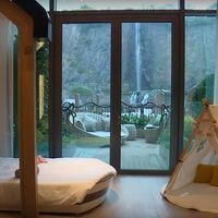 Ya podemos alojarnos (y curiosear) en el increíble hotel cantera de Shanghái 
