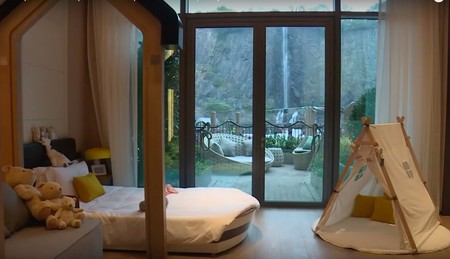 Ya podemos alojarnos (y curiosear) en el increíble hotel cantera de Shanghái 