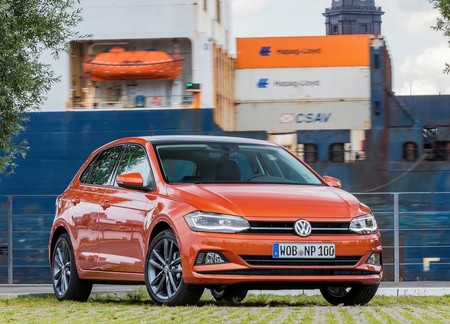 Volkswagen Polo 2018 1600 05