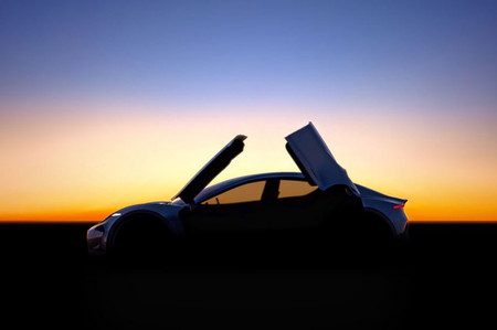 Fisker nos muestra la primera imágen de su nuevo auto con puertas de mariposa