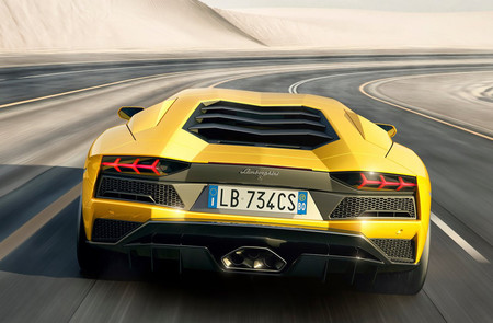 El próximo Lamborghini Aventador no será eléctrico, pero sí puede ser híbrido y con aerodinámica activa