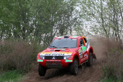 Carlos Sainz ataca el liderato