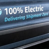 Amazon España suma 100 furgonetas eléctricas a su inmensa red de distribución y se adelanta a las de Rivian
