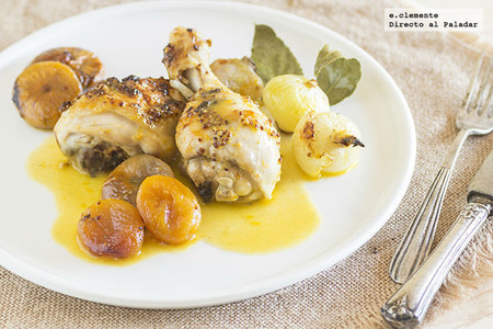 Pollo asado con salsa de mandarinas y frutas secas. Receta