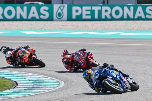 Álex Márquez completa la fiesta en Sepang y Joan Mir vuelve a meter una Honda en el podio por la desgracia de Pecco Bagnaia