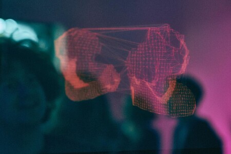 Project HSD: así estudia Microsoft como mejorar el almacenamiento holográfico y su implementación en la nube
