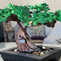 La alternativa a las plantas para decorar tu hogar es este bonsái de LEGO 