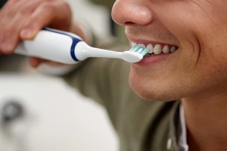 El set de cepillos eléctricos Philips Sonicare CleanCare HX3212/61, ideal para parejas, puede ser nuestro por 29,90 euros en Amazon