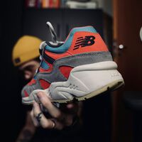 Adiós Samba: New Balance acaba de rebajar a casi mitad de precio las zapatillas que más vamos a usar este 2025 