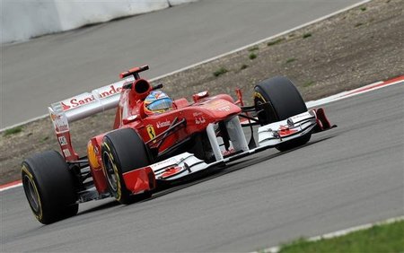 GP de Alemania F1 2011: Fernando Alonso tendrá a tiro a Sebastian Vettel en la salida