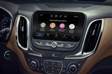 Nadie se lo pidió a General Motors, pero ahora puedes comprar café y donuts desde la consola de tu coche con Marketplace