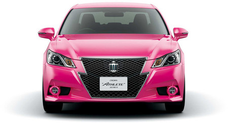 Toyota Crown rosa
