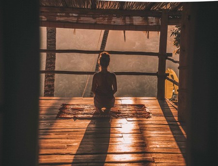 La ciencia detrás del yoga: así te ayuda a cuidar tu cuerpo y a mejorar tu salud