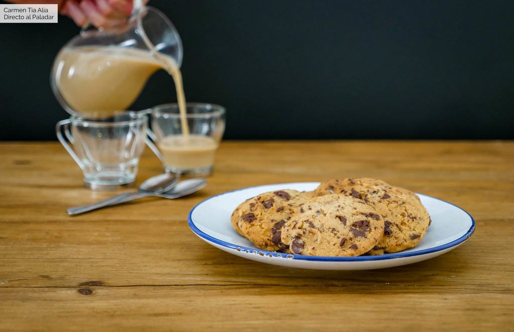 Así se hacen las galletas que revolucionan EEUU: shortbread de chocolate con escamas de sal (vídeo receta)