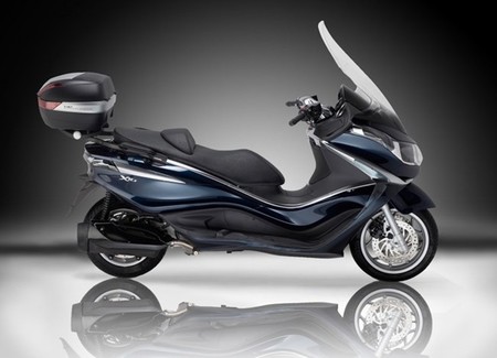 GIVI viste al Piaggio X10