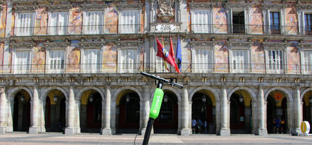 El Ayuntamiento de Madrid autoriza 8.160 patinetes de alquiler: Lime y Uber entran, Cabify queda fuera