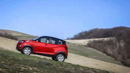 Mahindra KUV100, llega el anti Duster