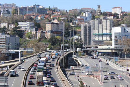 Lyon A6 Et Pont Kitchener
