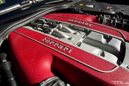 Ferrari 812 Superfast motor