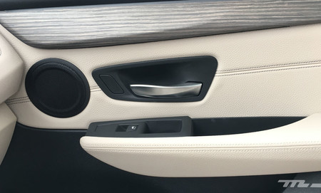 Bmw Serie 2 Active Touring acabados interior