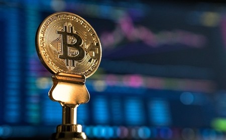 El coronavirus desata el pánico entre las criptodivisas: los bitcoin caen alrededor de un 20% y Ethereum casi un 30% 