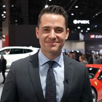 Parece un salón más del automóvil, pero todo lo que ves en este vídeo es mentira: no existe. Lo han hecho con IA