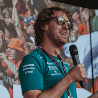 Roban la mochila de Vettel en Barcelona y el piloto les sigue el rastro en patinete eléctrico gracias a sus AirPods