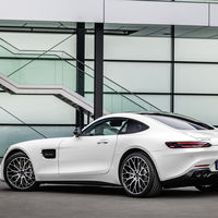 La familia Mercedes-AMG GT 2019 ya tiene precio en España: entre 160.300 y 209.100 euros