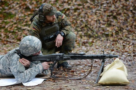 A Us Soldier Fires A Rheinmetall Mg3 Machine Gun 60f02d 1024