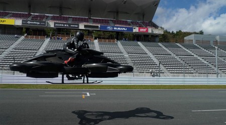 ¡Bienvenido al futuro! Esta nueva moto voladora promete llegar a los 100 km/h y aspira a cambiar la movilidad