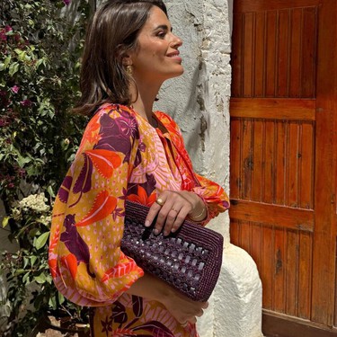 Las andaluzas más elegantes llevan alpargatas con cuña en Semana Santa, Feria de Abril y con vestidos midi fresquitos en verano 