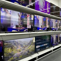 El Corte Inglés rebaja a la mitad esta tele OLED de 65 pulgadas con altavoces Harman Kardon y reembolso de 250 euros 