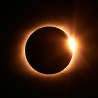 Media España espera expectante al eclipse histórico de agosto de 2026. Las autoridades ya están pensando en los problemas