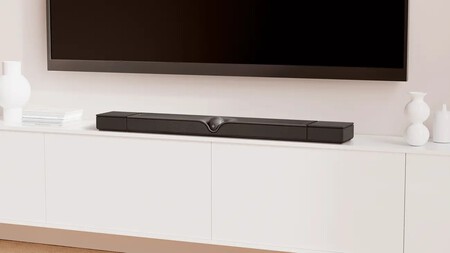 Esta preciosa barra de sonido de Devialet parece una nave espacial y ofrece un potente audio Dolby Atmos de 950 vatios
