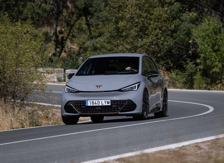 CUPRA Born e-Boost Prueba Contacto 53