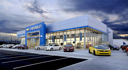 Los rodajes de Transformer le supieron a poco y Mark Wahlberg se compra un concesionario Chevrolet en Ohio