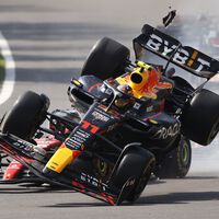 Los fans de Sergio Pérez se creyeron que podía ganar la F1, y han acabado conspiranoicos y pegándose en las gradas 